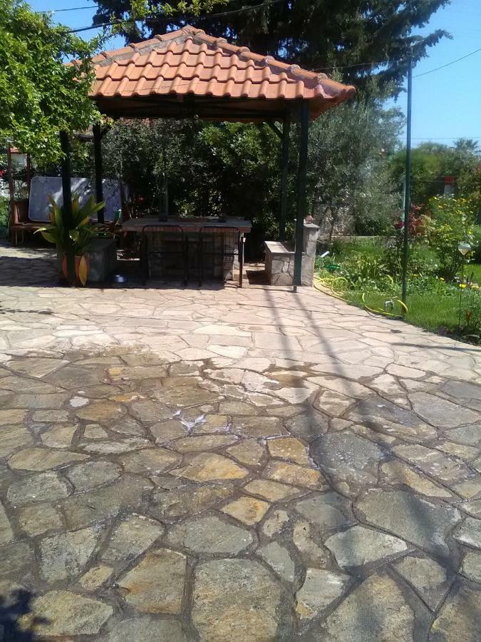 ניאה פלאגיה Villa Julia מראה חיצוני תמונה