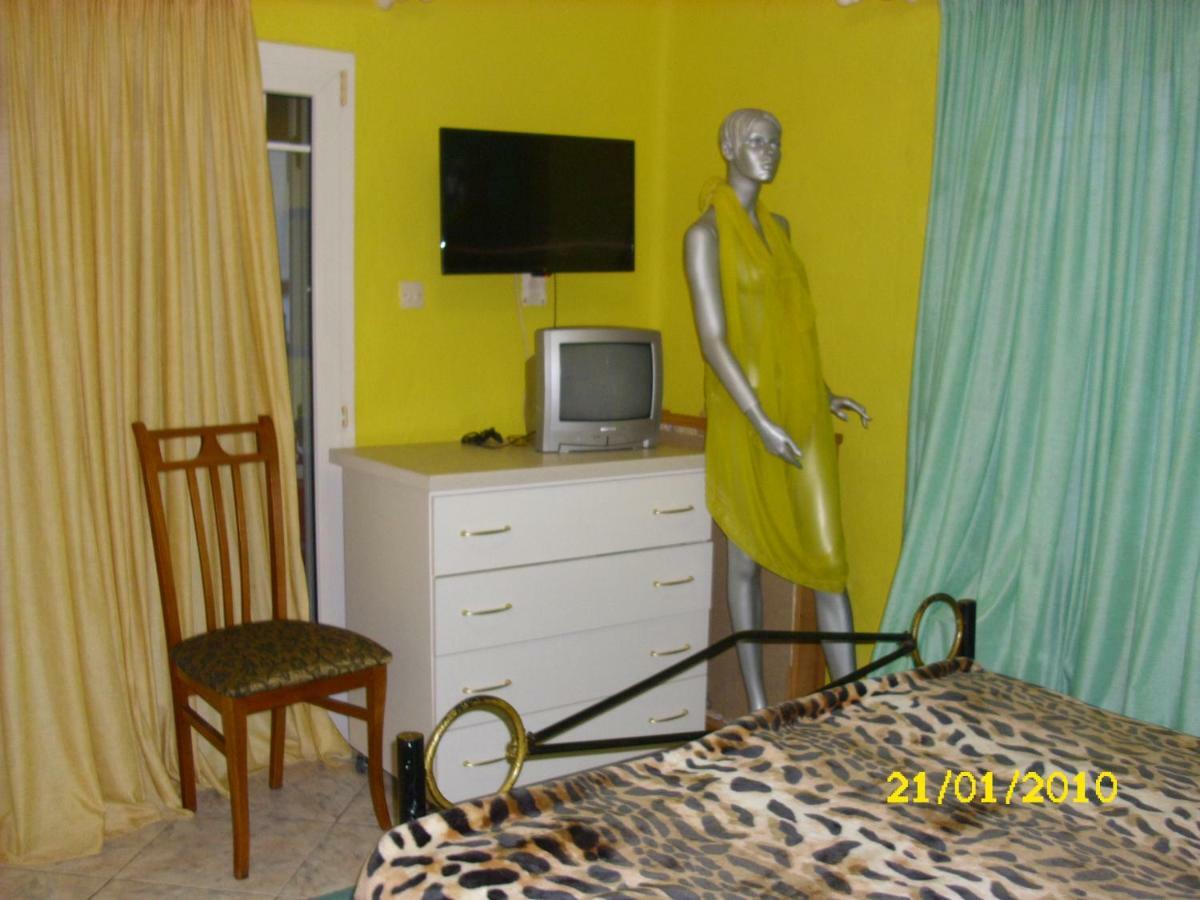 ניאה פלאגיה Villa Julia מראה חיצוני תמונה